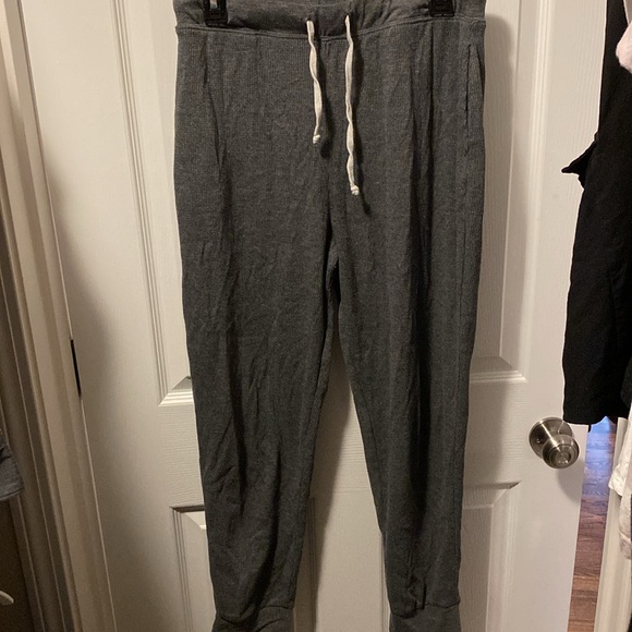 Carly Jean Los Angeles, waffle jogger SET, size L, charcoal color - EUC - Picture 5 of 9